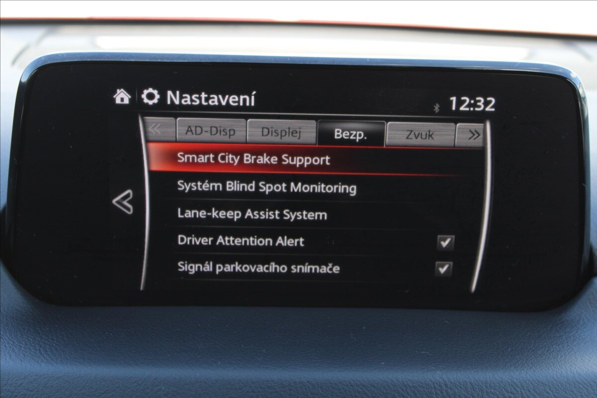 Mazda CX-5 SUV / Terénní 2,0 l 118 kw