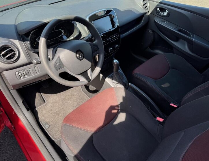 Renault Clio Hatchback 1,1 l 54 kw