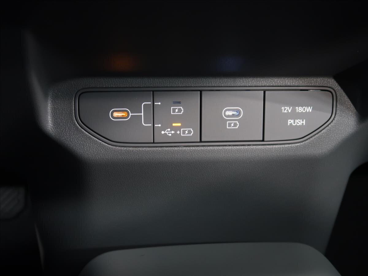 KIA EV3 SUV / Terénní 0,0 150 kw