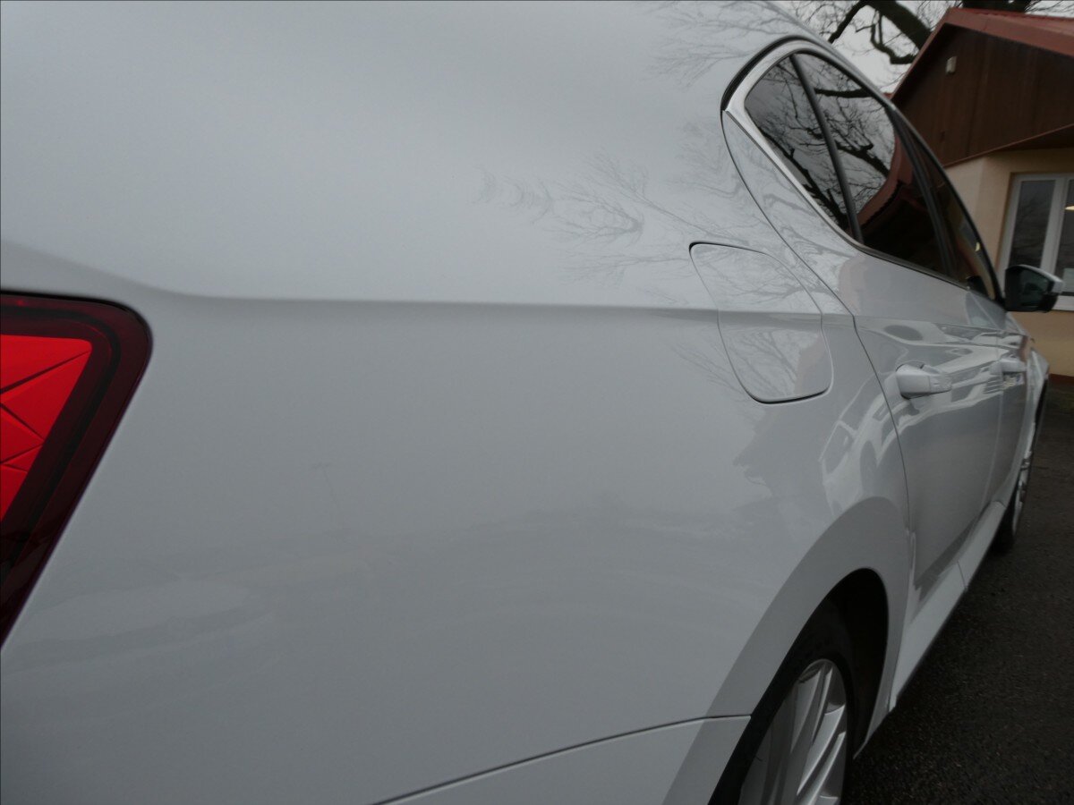 Škoda Superb Sedan 2,0 l 110 kw