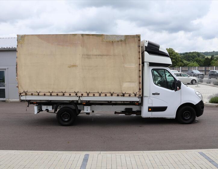Renault Master 8