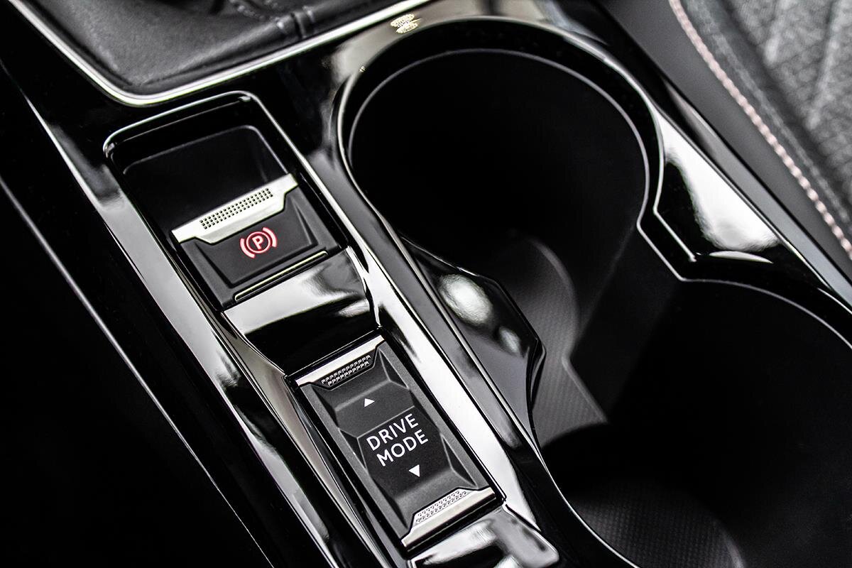 Peugeot 208 Hatchback 1,2 l 81 kw