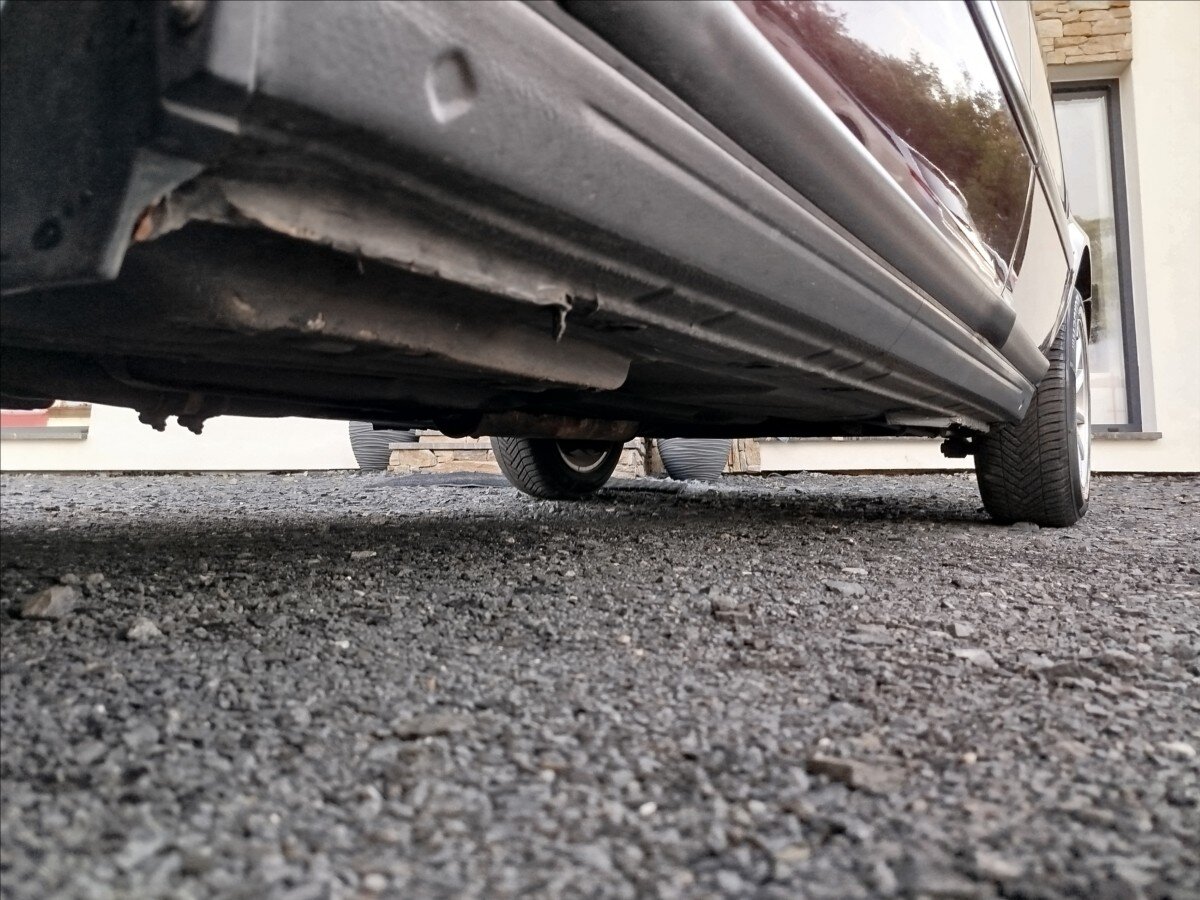 Audi 80 Sedan / Limuzína 2,0 l 66 kw