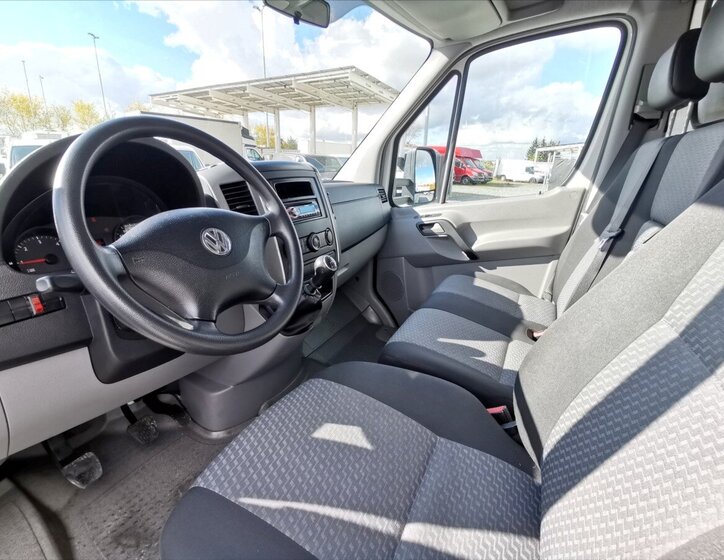 Volkswagen Crafter 6