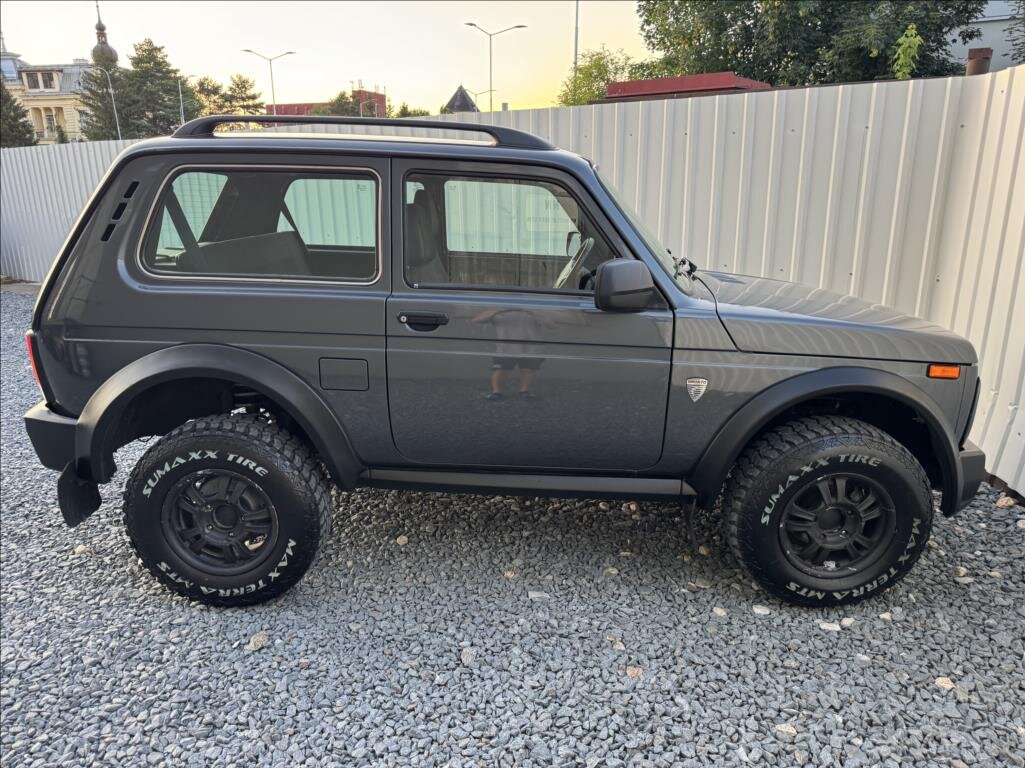 Lada Niva Ostatní 1,7 l 61 kw