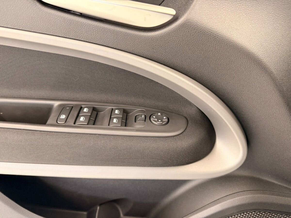 Jeep Avenger Hatchback 1,2 l 74 kw