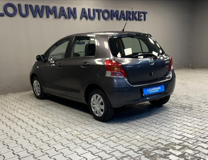 Toyota Yaris Hatchback 998,0 51 kw