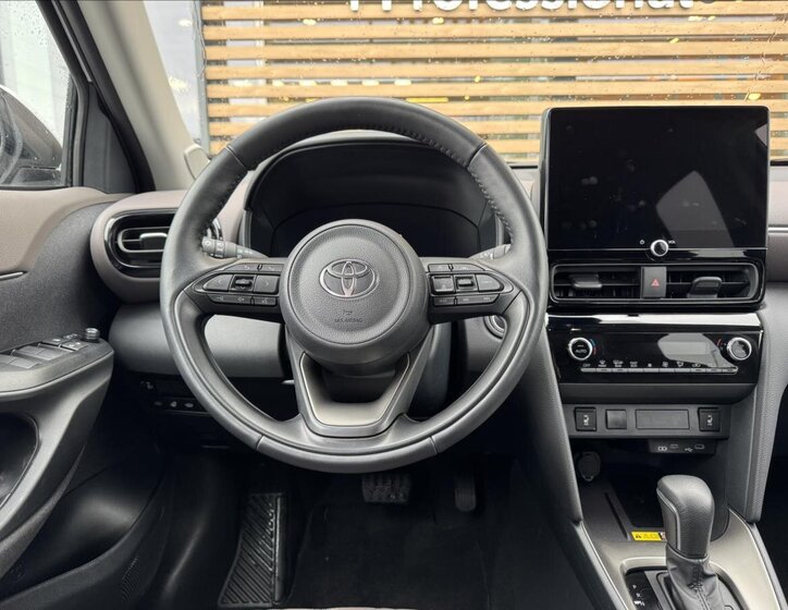 Toyota Yaris Cross SUV 1,5 l 68 kw