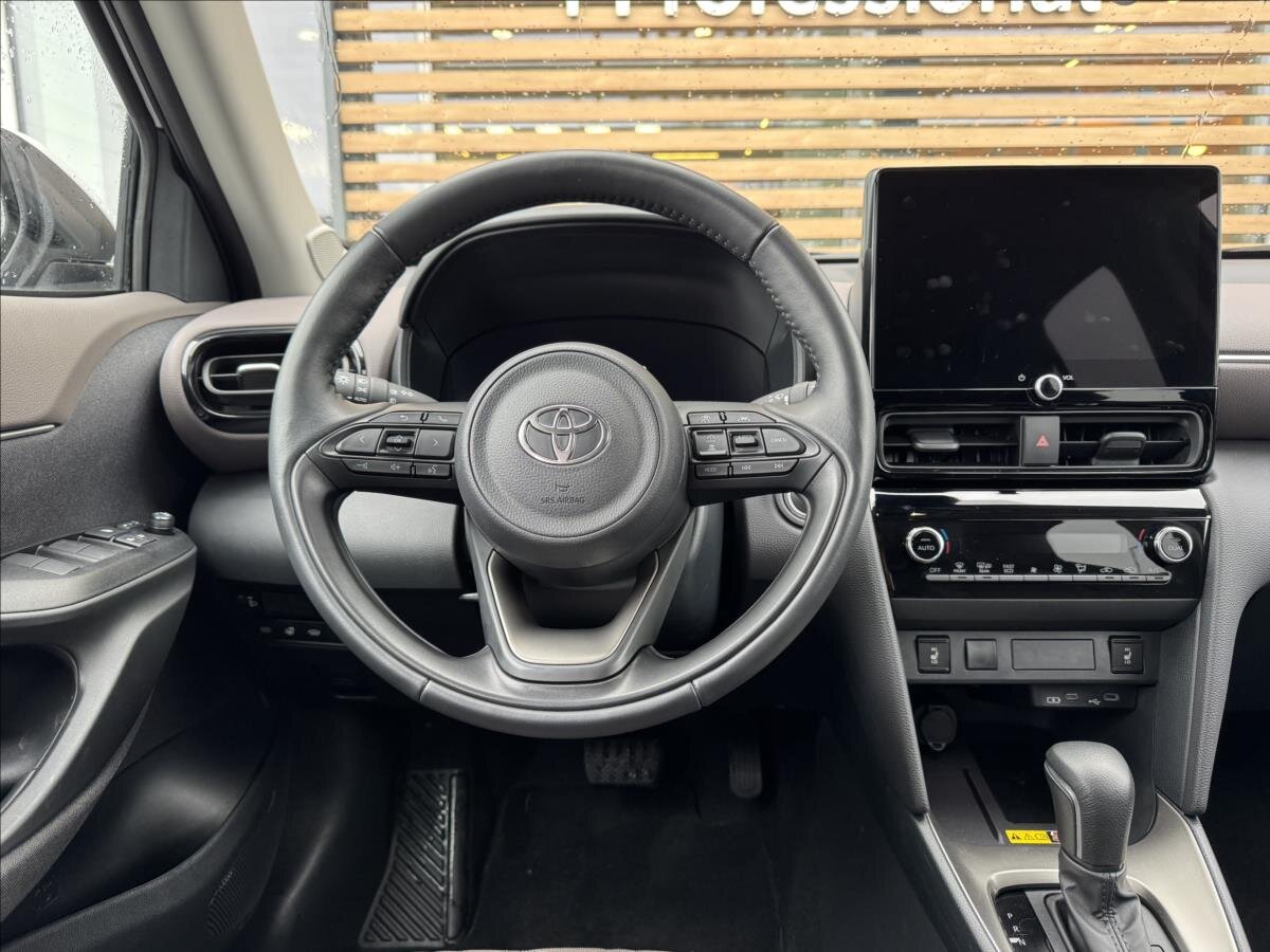 Toyota Yaris Cross SUV 1,5 l 68 kw