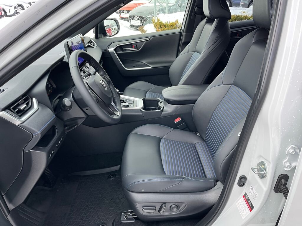 Toyota RAV4 SUV 2,5 l 131 kw