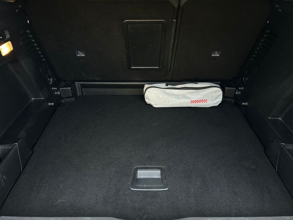 Peugeot 3008 SUV / Terénní 1,5 l 96 kw