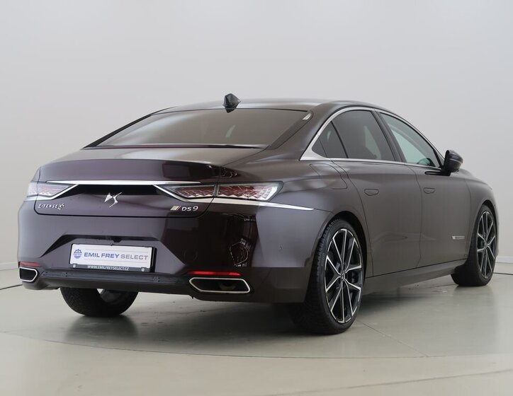 DS Automobiles DS9 Sedan / Limuzína 1,6 l 147 kw