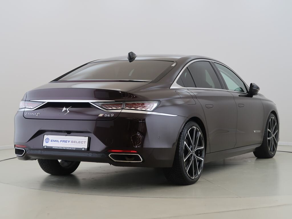 DS Automobiles DS9 Sedan / Limuzína 1,6 l 147 kw