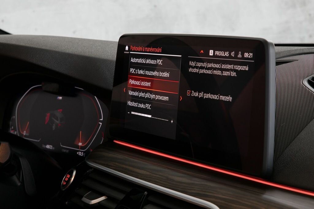 BMW Řada 5 Kombi 3,0 l 245 kw