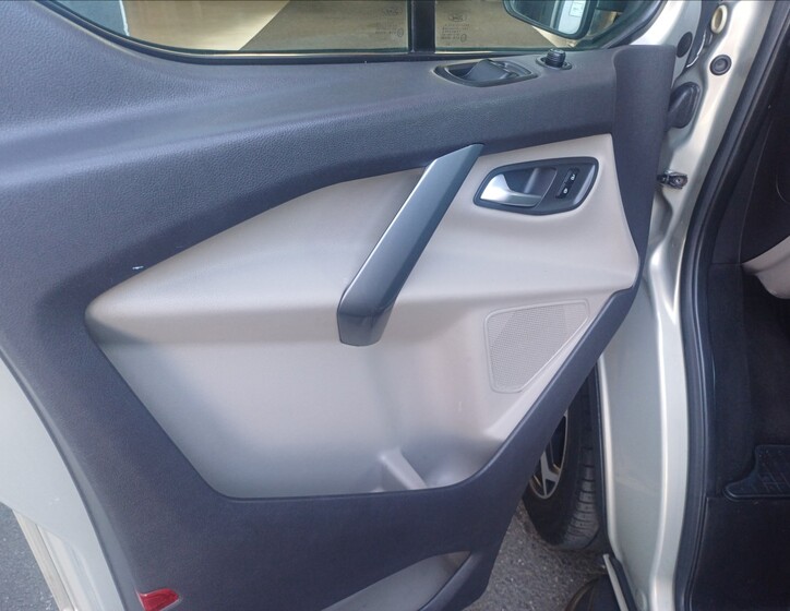 Ford Transit Custom 19