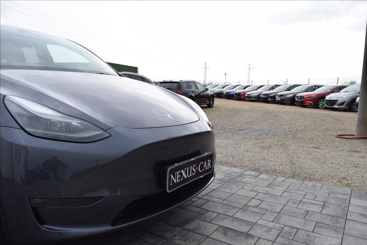 Tesla Model Y SUV / Terénní 0,0 378 kw