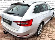 Škoda Superb 9
