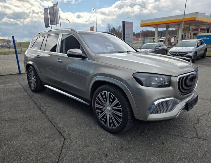 Mercedes-Benz GLS SUV 4,0 l 410 kw