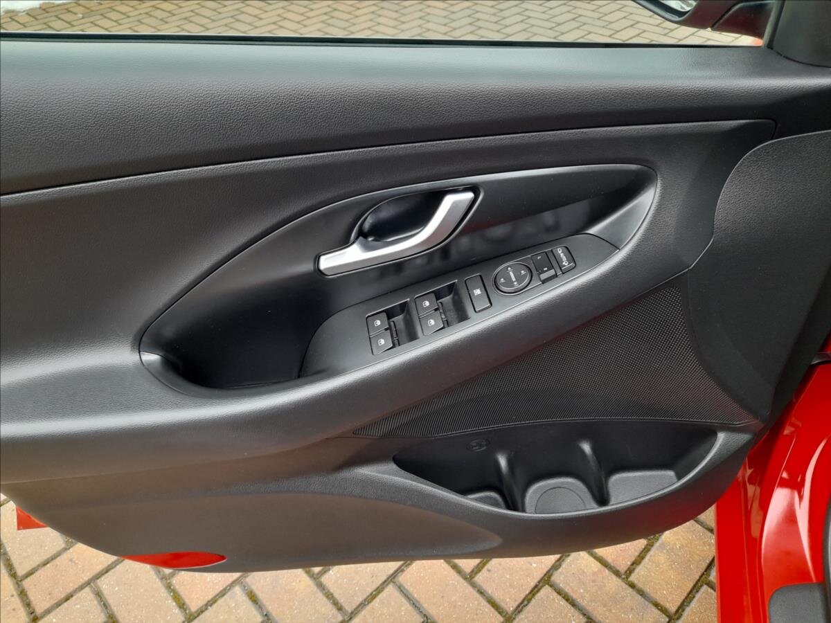 Hyundai i30 Kombi 998,0 88 kw