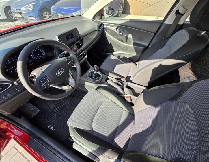 Hyundai i30 Hatchback 1,5 l 80 kw