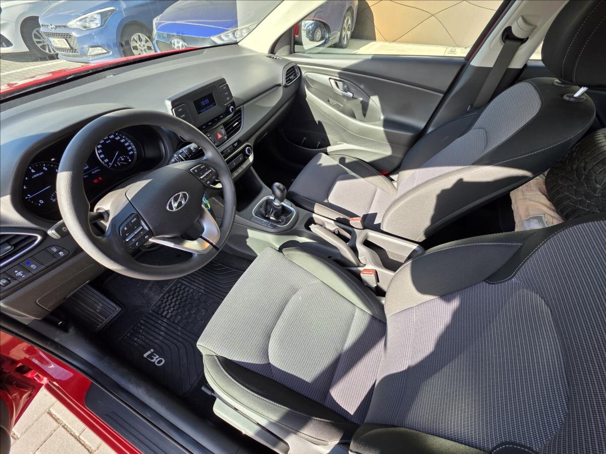 Hyundai i30 Hatchback 1,5 l 80 kw
