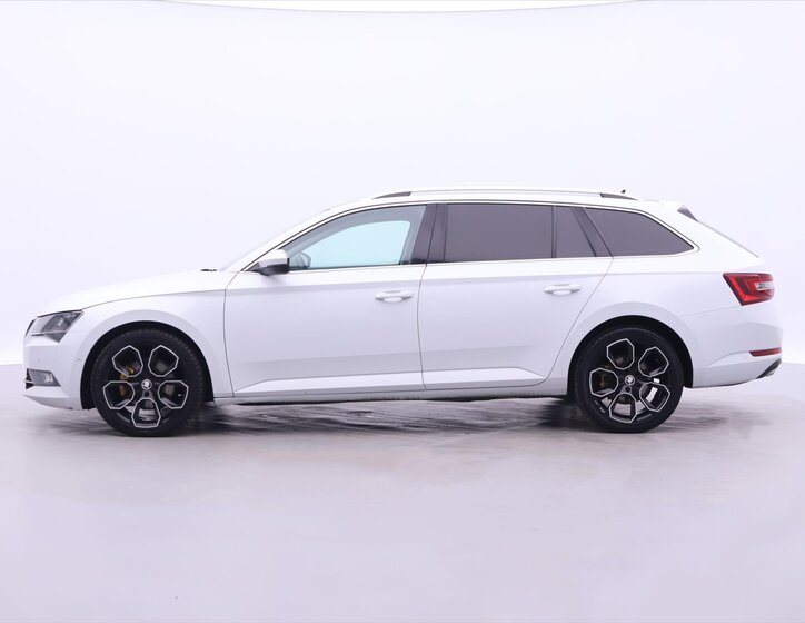 Škoda Superb 4