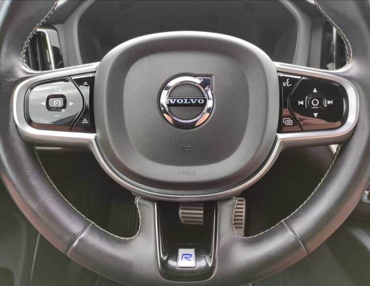 Volvo XC60 SUV / Terénní 2,0 l 140 kw