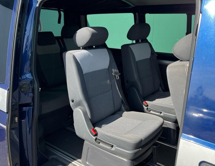 Volkswagen Multivan Kombi 2,5 l 96 kw