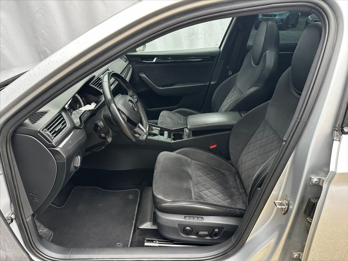 Škoda Superb Kombi 2,0 l 206 kw