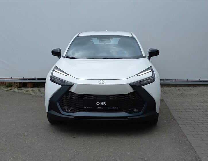 Toyota C-HR CUV / Crossover 1,8 l 72 kw