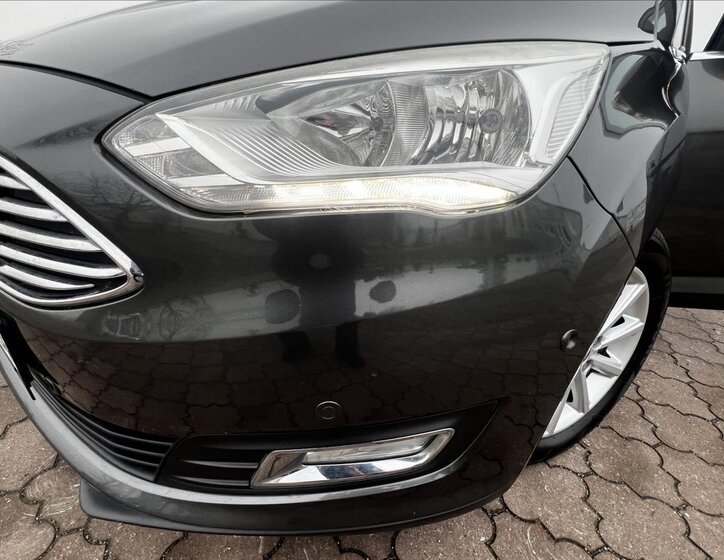 Ford Grand C-MAX 39
