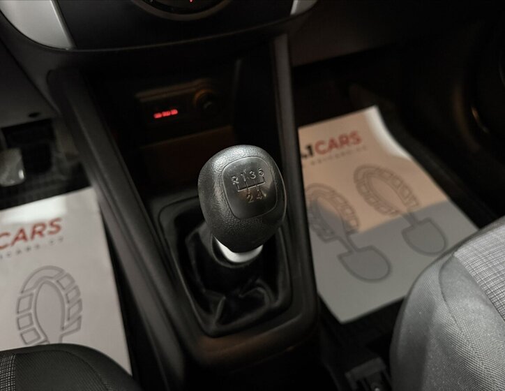 KIA Venga MPV 1,4 l 66 kw