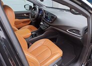 Chrysler Pacifica 19