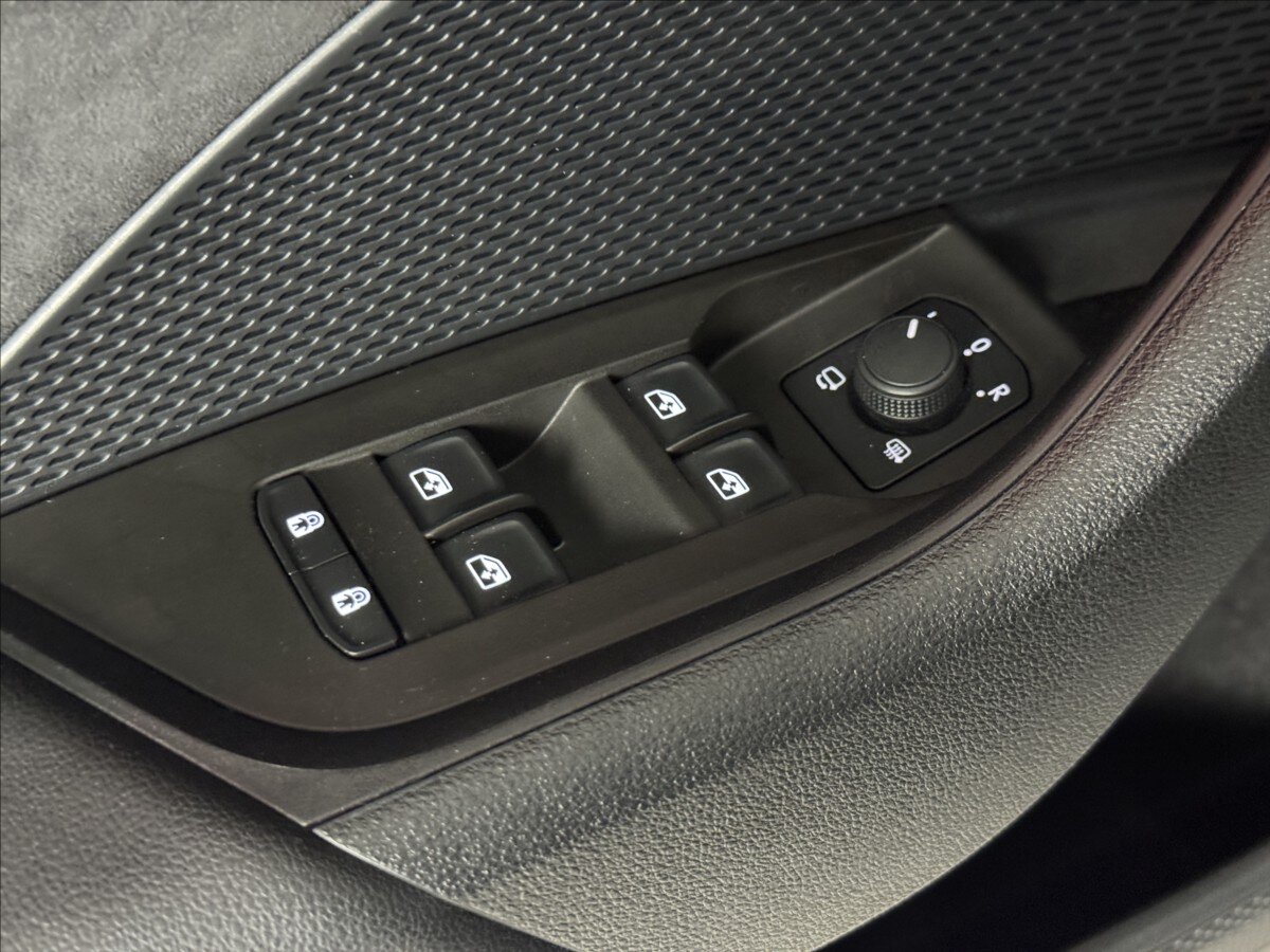 Škoda Octavia Kombi 1,4 l 180 kw