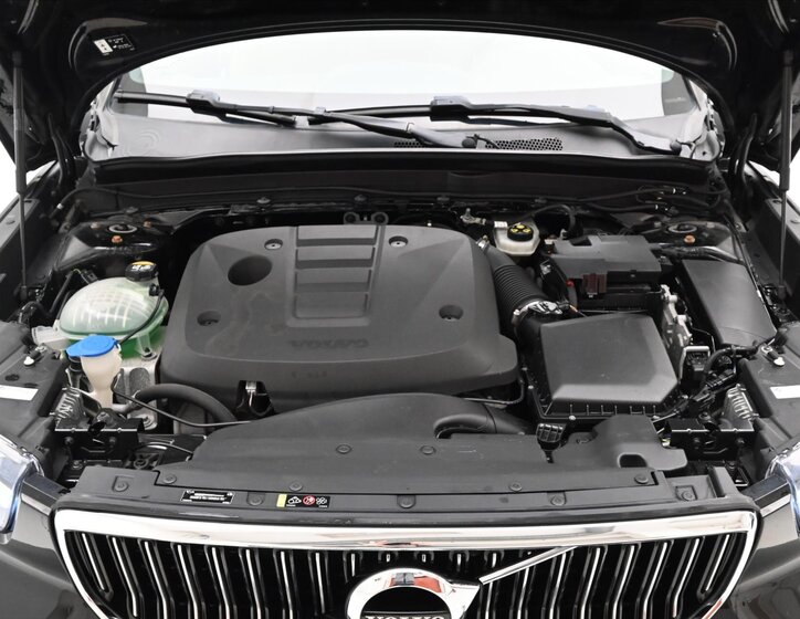 Volvo XC40 SUV 2,0 l 140 kw