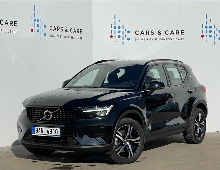 Volvo XC40 SUV / Terénní 2,0 l 145 kw