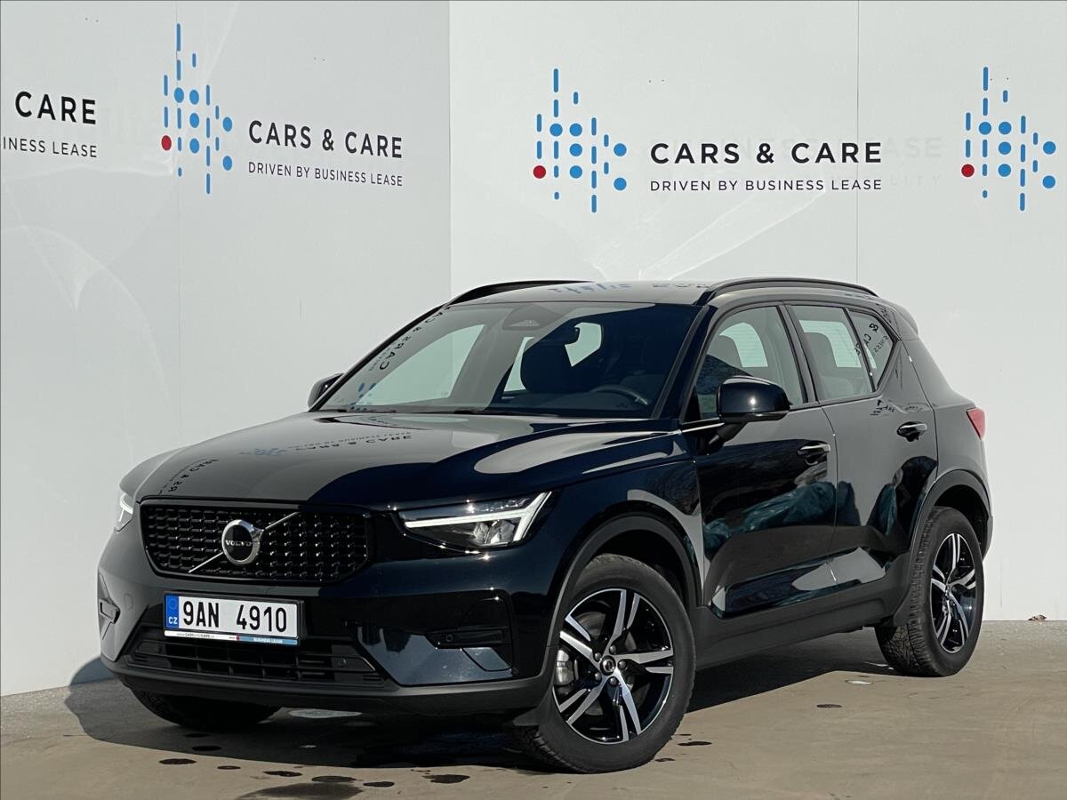 Volvo XC40 SUV / Terénní 2,0 l 145 kw