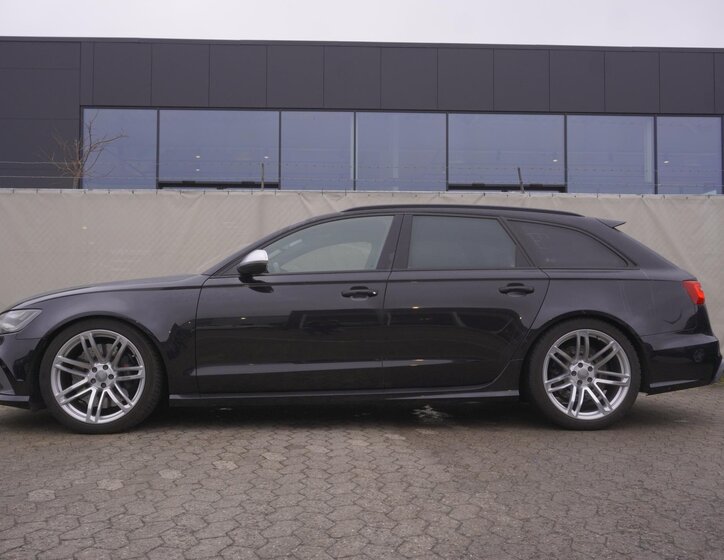 Audi RS 6 Hatchback 4,0 l 412 kw