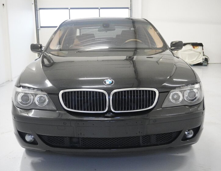 BMW Řada 7 Sedan 6,0 l 327 kw