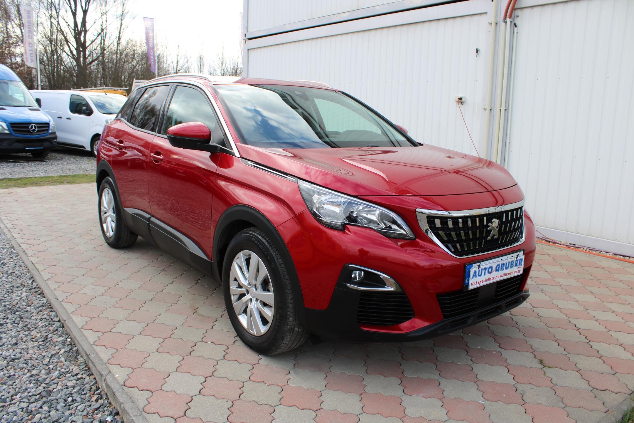 Peugeot 3008 SUV / Terénní 1,5 l 96 kw