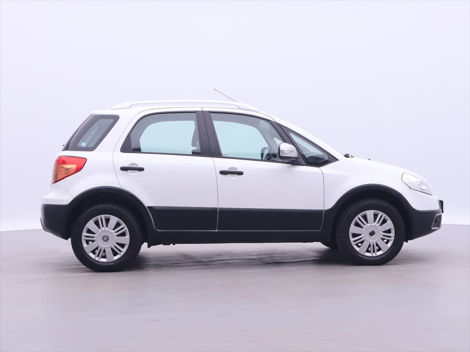 Fiat Sedici Hatchback 1,6 l 88 kw