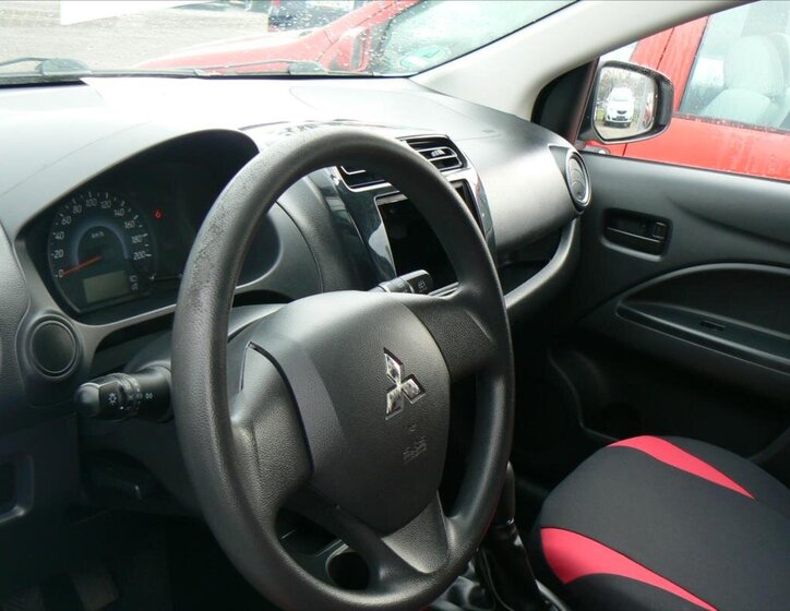 Mitsubishi Space Star Hatchback 999,0 52 kw