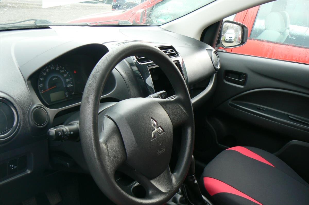 Mitsubishi Space Star Hatchback 999,0 52 kw