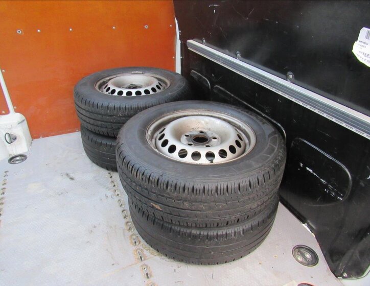 Volkswagen Transporter 22