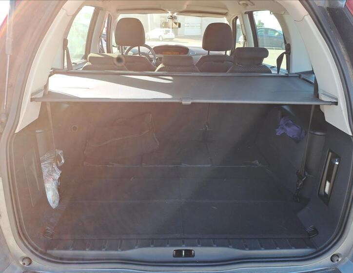 Citroën Grand C4 Picasso 13