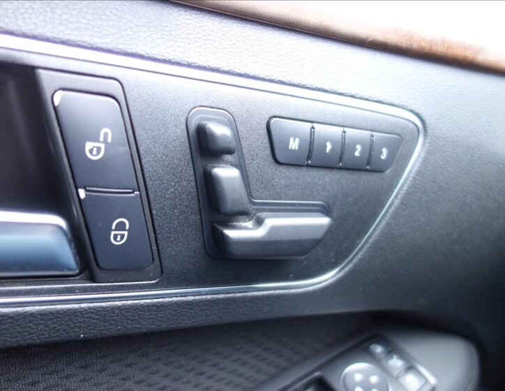 Mercedes-Benz Třídy E Kombi 3,0 l 195 kw