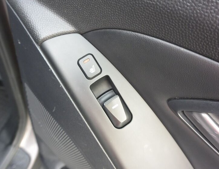 Hyundai ix35 SUV / Terénní 2,0 l 100 kw