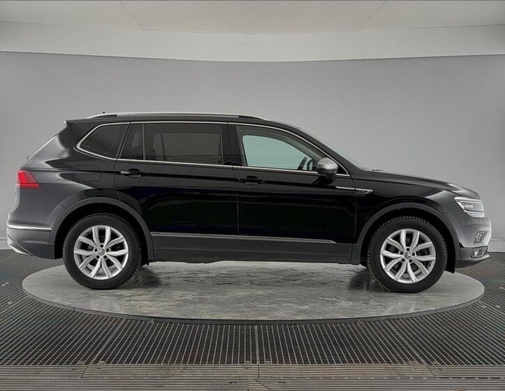 Volkswagen Tiguan Allspace SUV / Terénní 2,0 l 147 kw