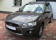 Mitsubishi Outlander 2