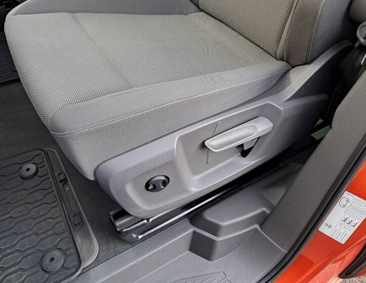 Volkswagen Multivan 25